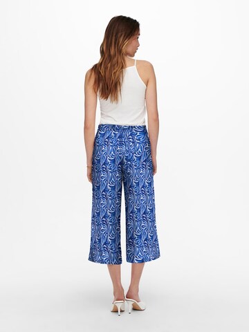 ONLY Loose fit Pleat-front trousers in Blue