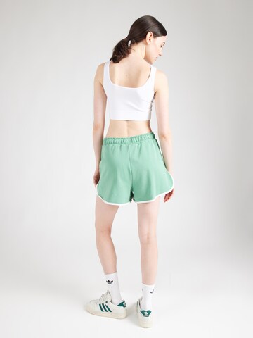 Loosefit Pantalon 'WVOLLEYSHORT' QUIKSILVER en vert