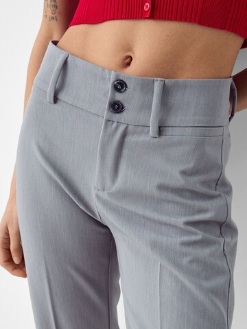 Bershka Flared Trousers with creases in Grey