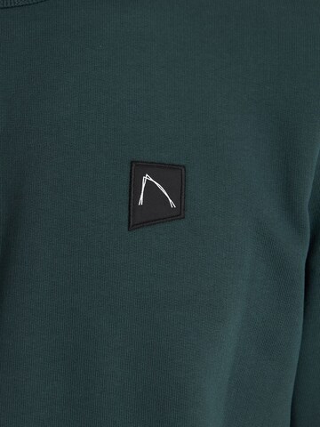 CHASIN' Sweatshirt 'Toby' in Green
