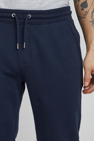 Tapered Pantaloni 'Rouven' di !Solid in blu