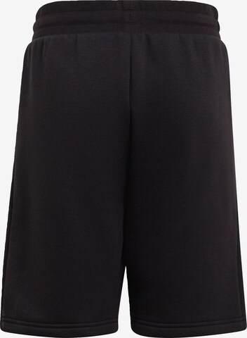 ADIDAS ORIGINALS Regular Shorts 'Adicolor' in Schwarz