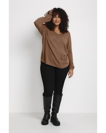 KAFFE CURVE - Blusa 'Ami' em castanho