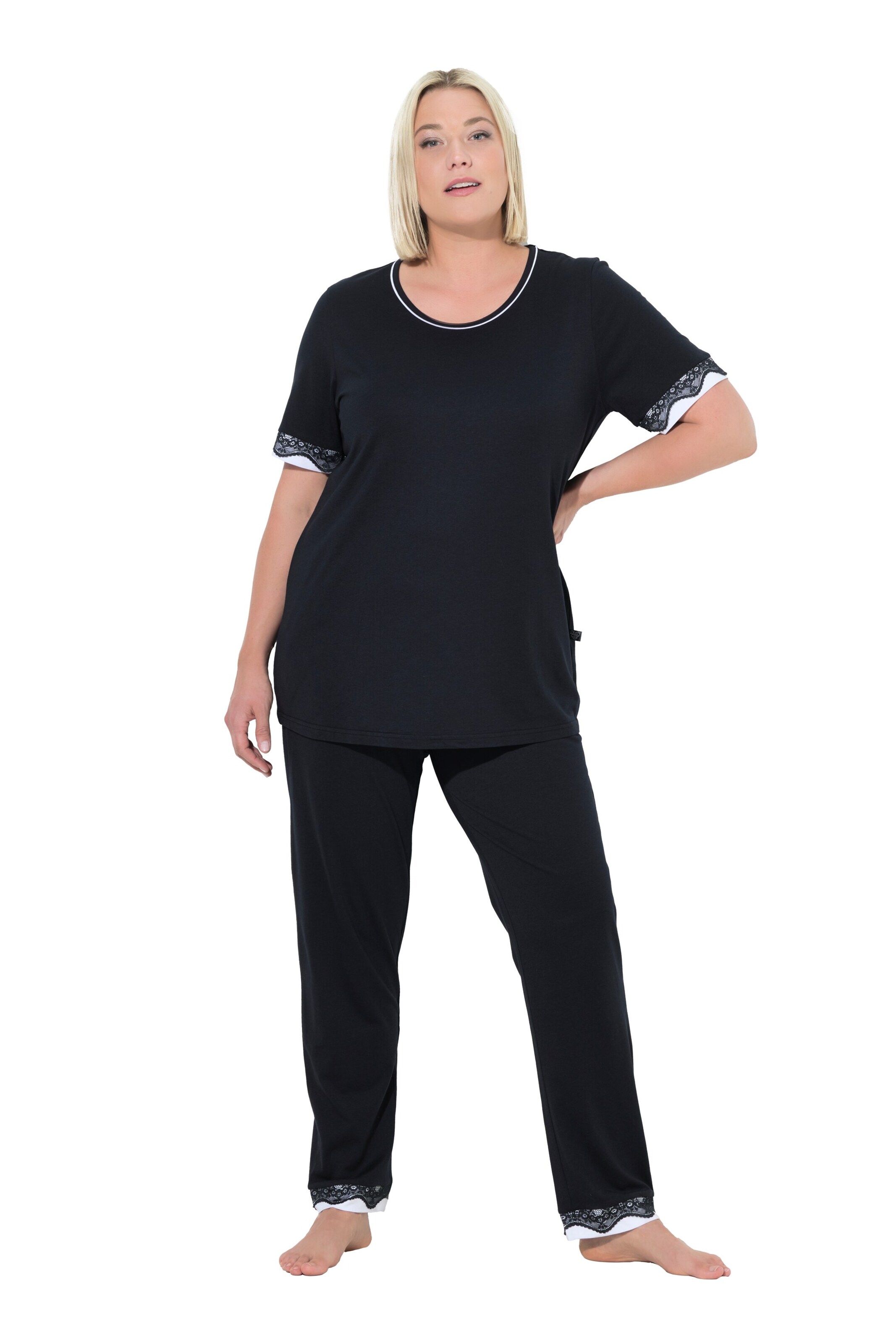 Ulla Popken Pajama in Black: front