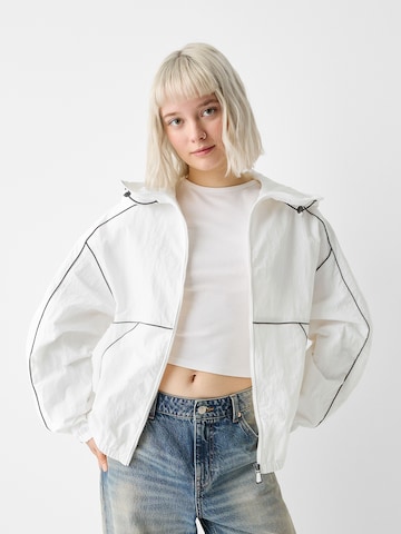 Veste mi-saison Bershka en blanc : devant