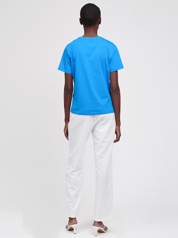 Influencer Тениска в синьо