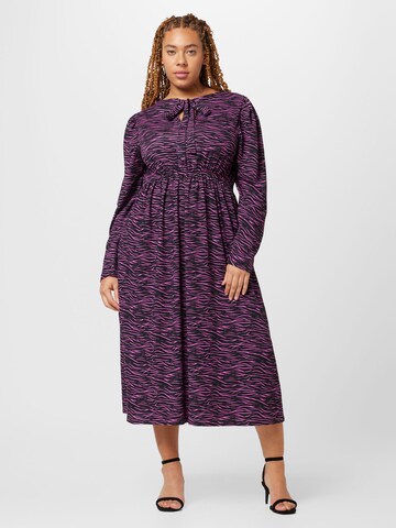 Rochie de la Dorothy Perkins Curve pe roz: față