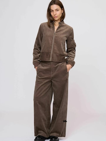 Veste mi-saison 'Nehl' Odd Molly en argent