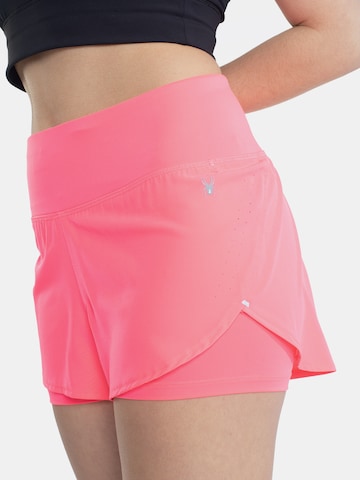 Regular Pantalon de sport Spyder en rose : devant