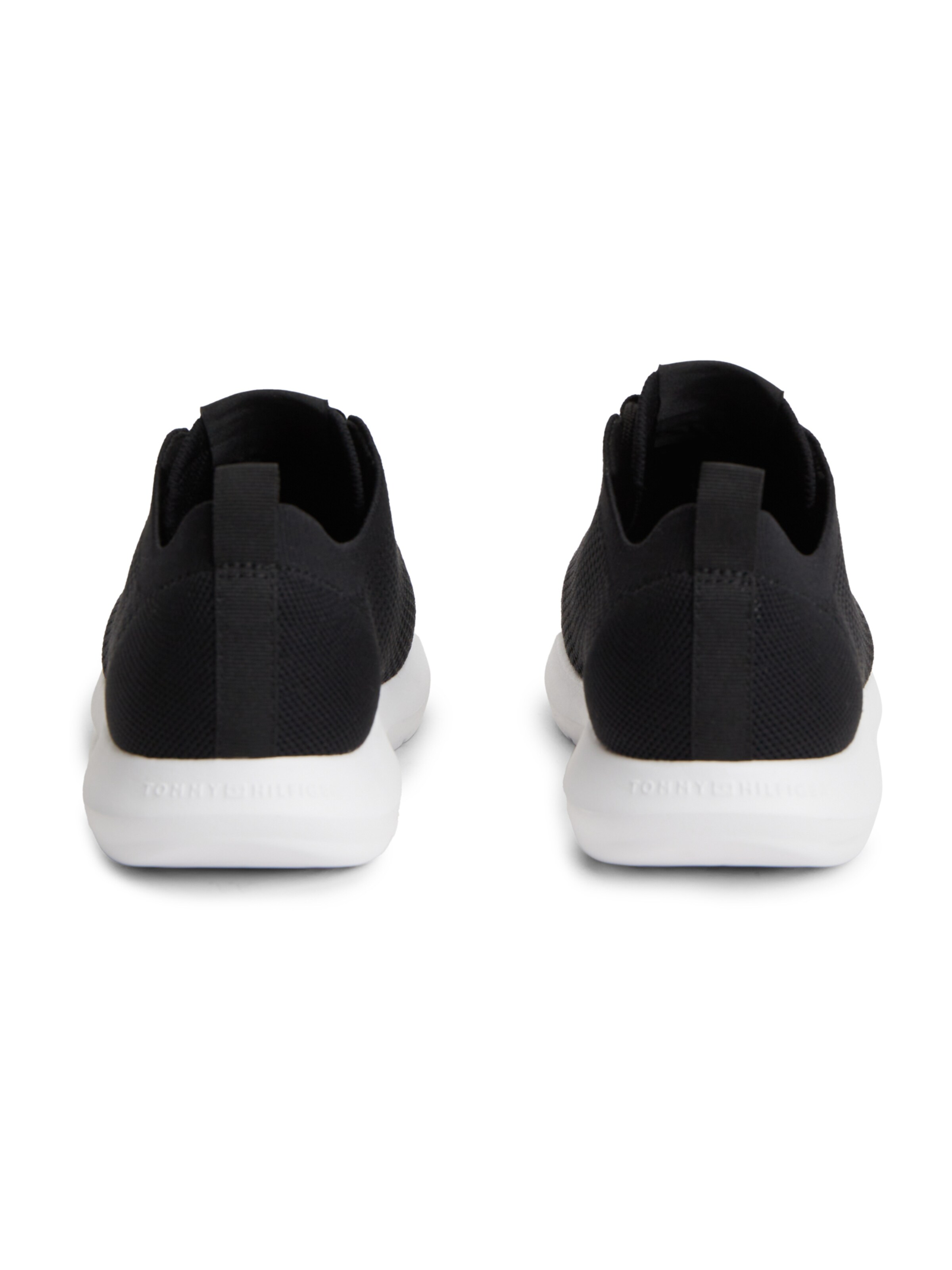 TOMMY HILFIGER Низкие кроссовки в Черный