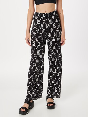 Loosefit Pantalon Monki en noir : devant