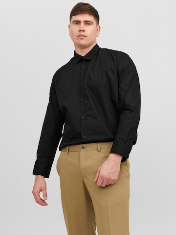 Jack & Jones Plus Regular fit Button Up Shirt 'Joe' in Black: front