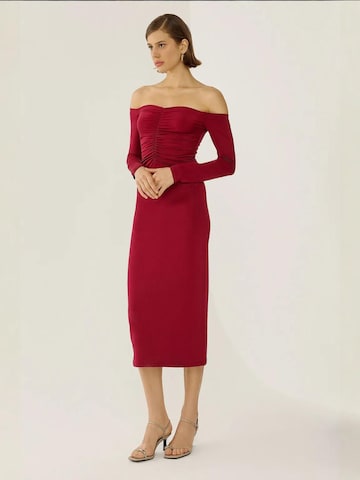 Hiccup - Vestido em vermelho