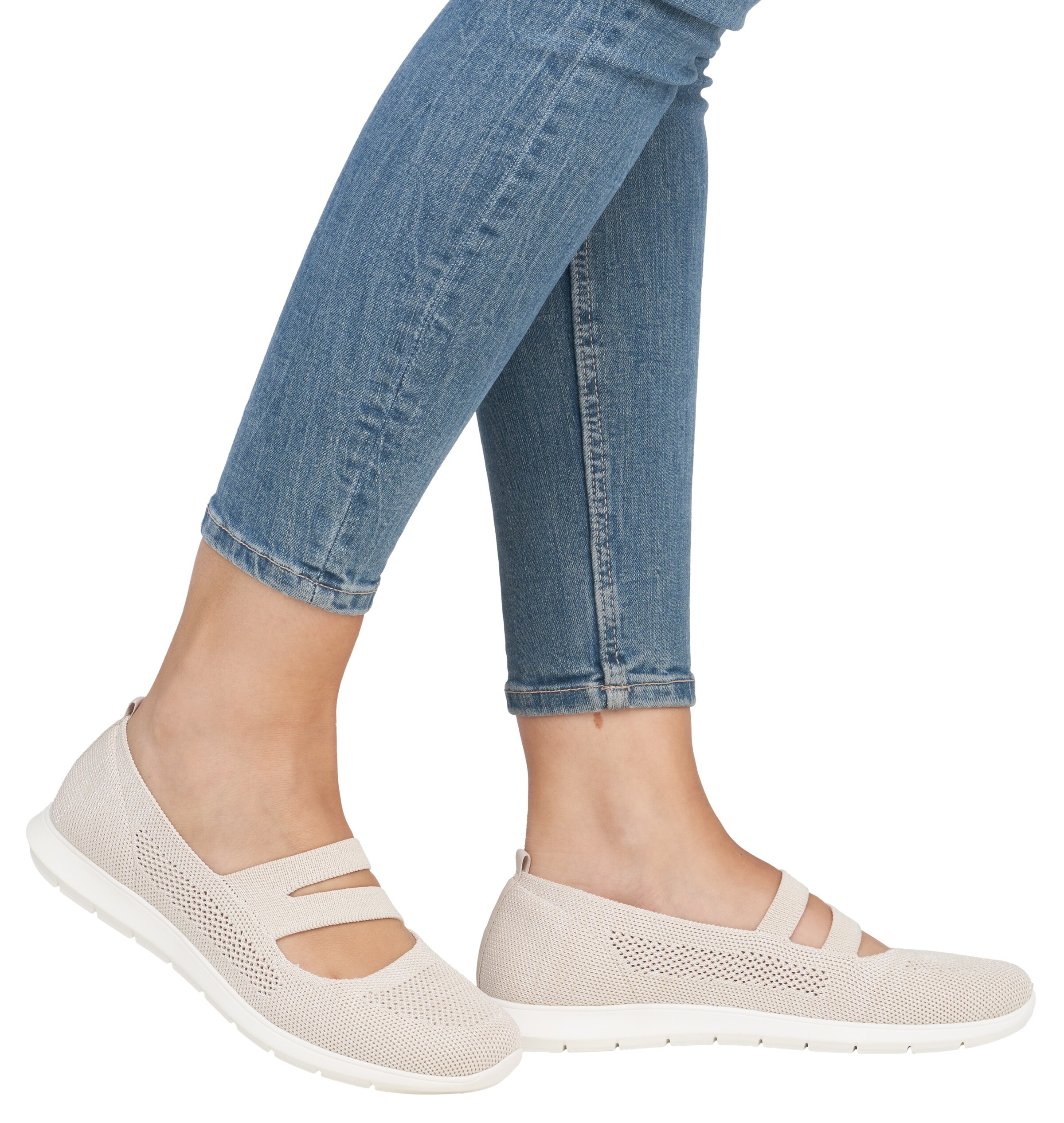 REMONTE Ballet Flats with Strap in Beige