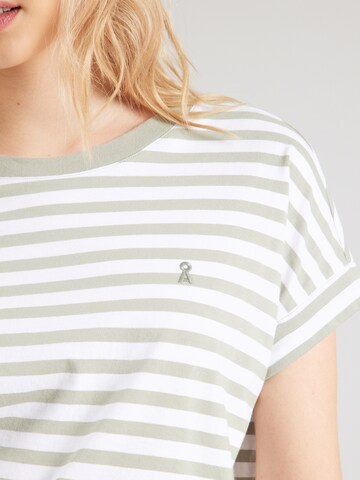 T-shirt 'IDAARA' ARMEDANGELS en vert
