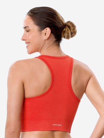 OCEANSAPART Sports Top 'Aimy' in Red