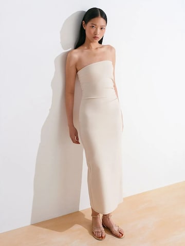 Dilvin - Vestido em bege