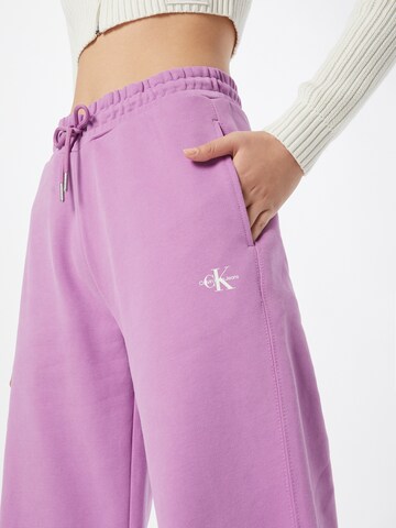 Calvin Klein Jeans Loose fit Pants in Pink