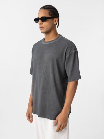 Tricou 'Amine' de la Dandalo pe negru