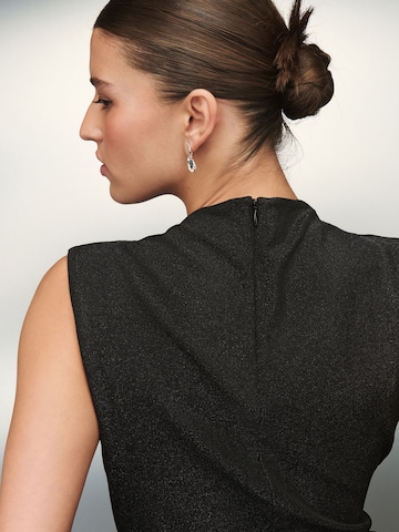 juoda Next Palaidinė be rankovių