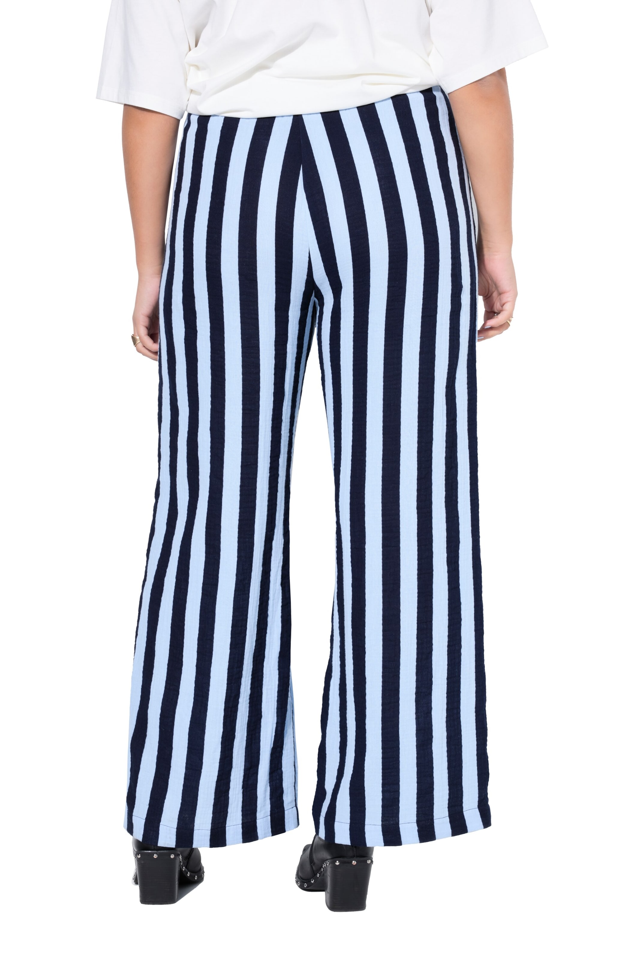 Studio Untold Loose fit Trousers in Blue