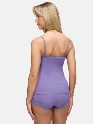 Tazzio - Pijama de pantalón corto 'F909' en lila