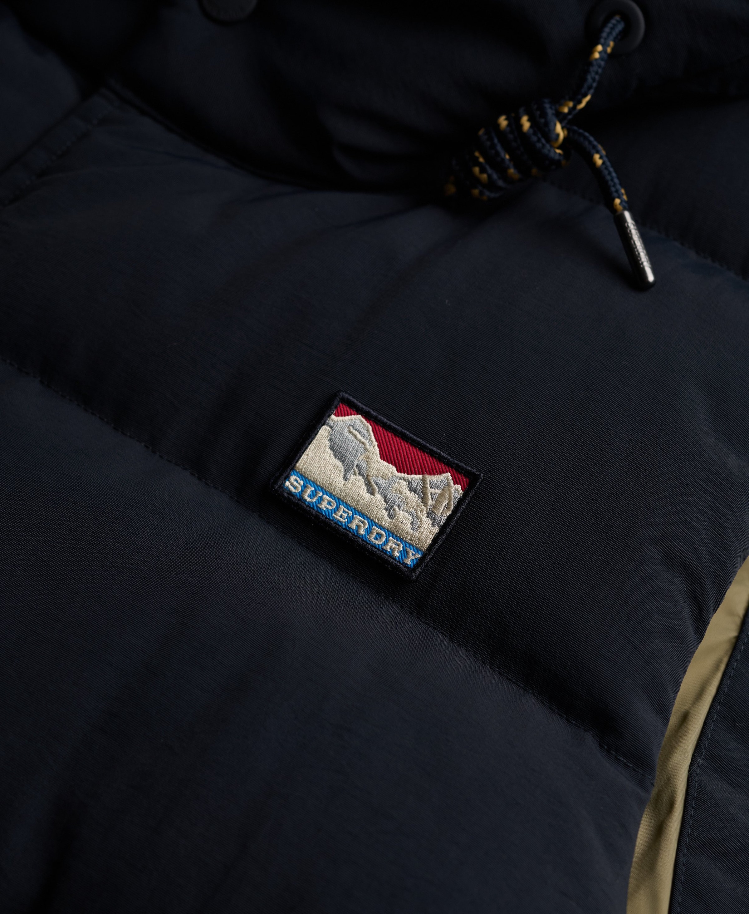 Superdry & Co Bodywarmer 'Everest' in Blauw