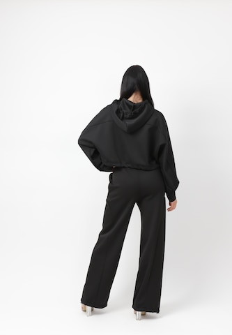 Elara Jogginganzug in Schwarz
