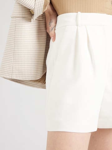 Abercrombie & Fitch - regular Pantalón plisado 'CLASSIC' en blanco