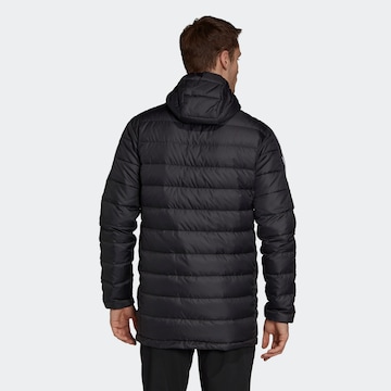 ADIDAS SPORTSWEAR Outdoorjas 'Essentials' in Zwart
