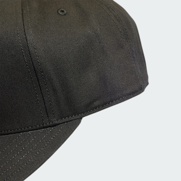 Casquette de sport ADIDAS SPORTSWEAR en noir