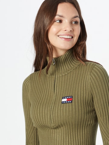 Pullover di Tommy Jeans in verde