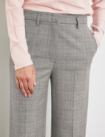GERRY WEBER - Perna larga Calças com vincos em cinzento