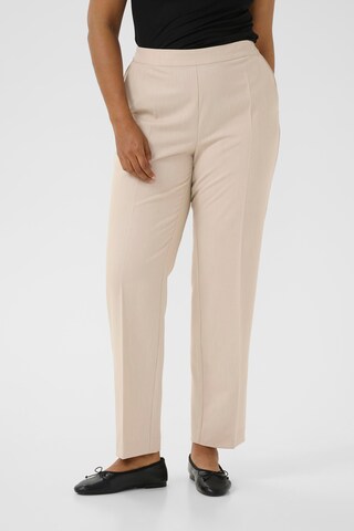 KAFFE CURVE Tapered Pantalon 'Sakira' in Beige: voorkant