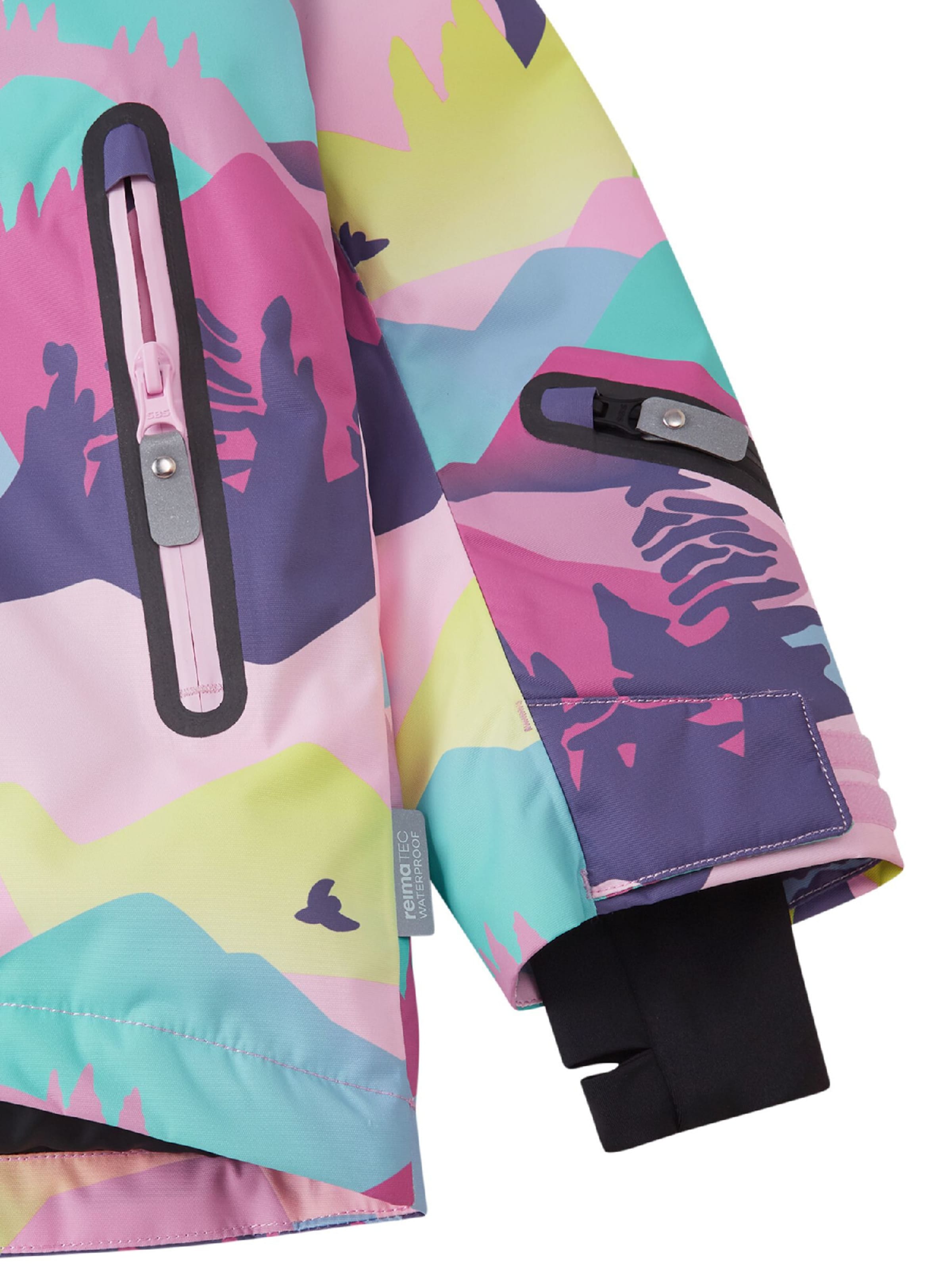 Reima Winter jacket in Pink: side