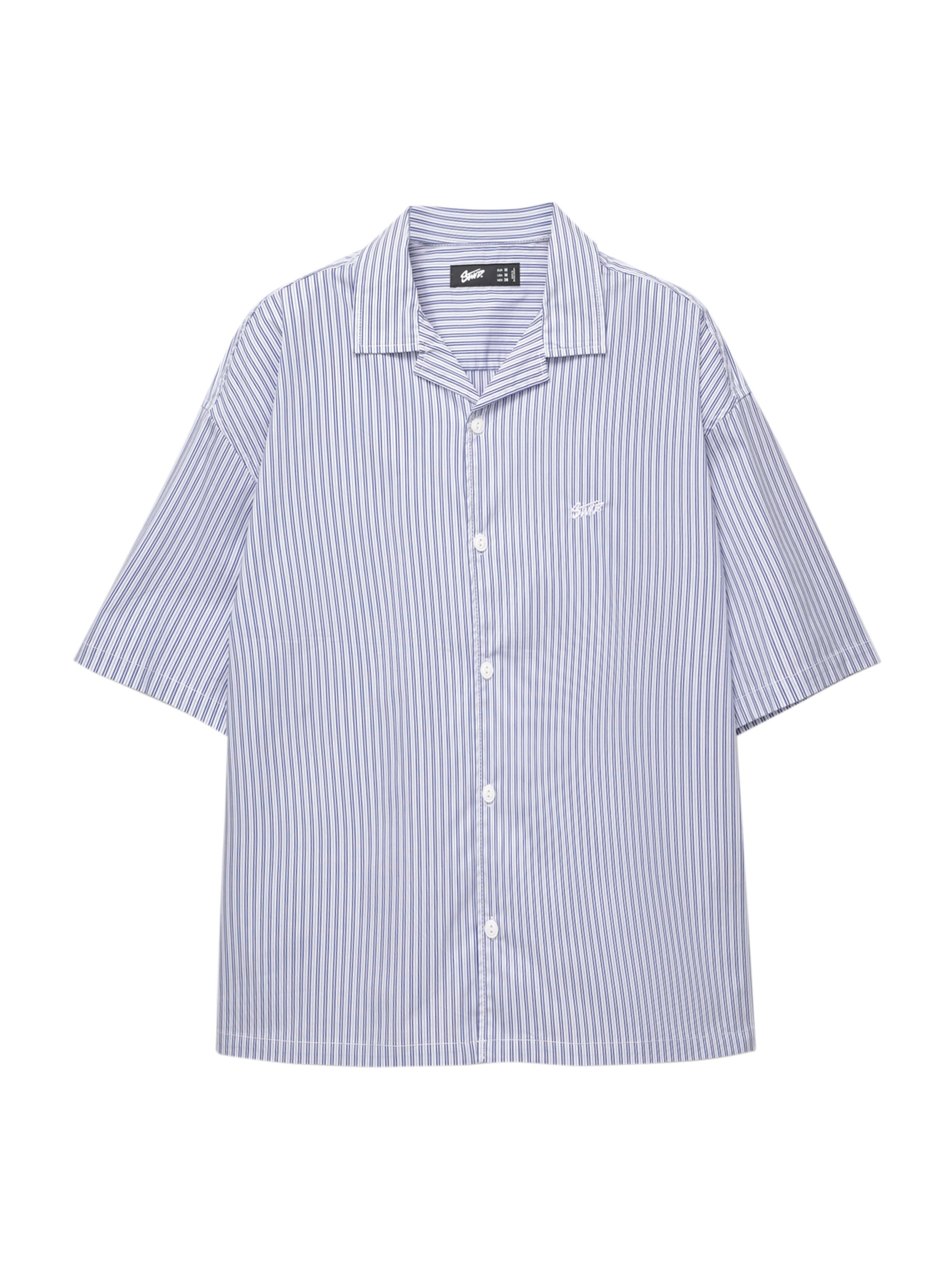 Pull&Bear Comfort Fit Skjorte i blå: forside