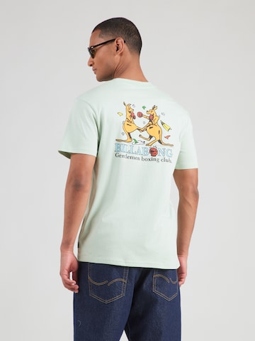 BILLABONG Μπλουζάκι 'GENTLEMEN' σε πράσινο: μπροστά