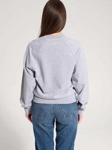 Sweat-shirt 'Elowen' NOWIHT en gris