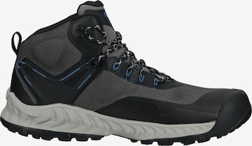 Boots 'Nxis Evo' di KEEN in grigio