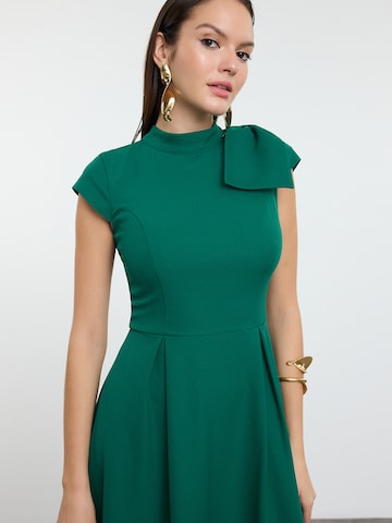 Trendyol Šaty – zelená