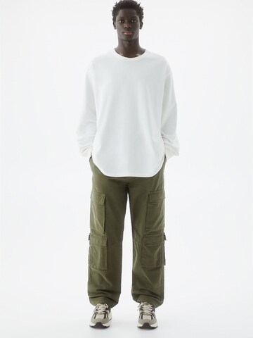 Pull&Bear Regular Cargo Pants in Green