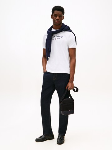 TOMMY HILFIGER Crossbody bag in Black