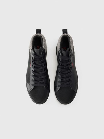 HUGO - Sapatilhas altas 'Morrie' em preto