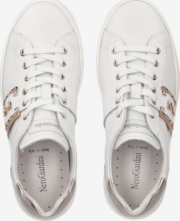 Nero Giardini Sneakers 'E409967D' in White