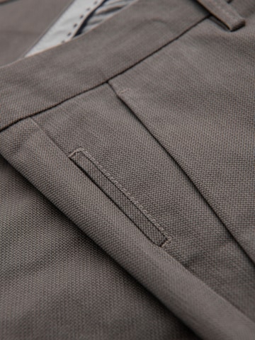Ombre Regular Sports trousers in Grey