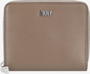 DKNY Wallet 'Bryant' in Brown: front
