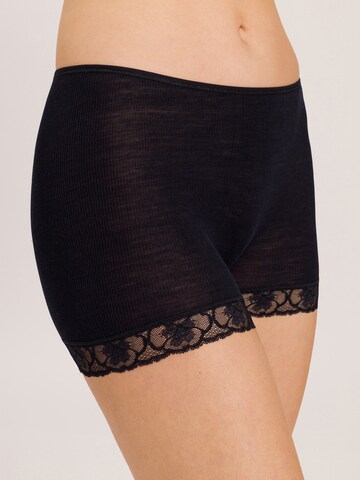 Hanro Boyshorts ' Woolen Lace ' in Black