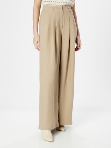 Birgitte Herskind Wide Leg Bukser med lægfolder 'Lotus' i beige: forside