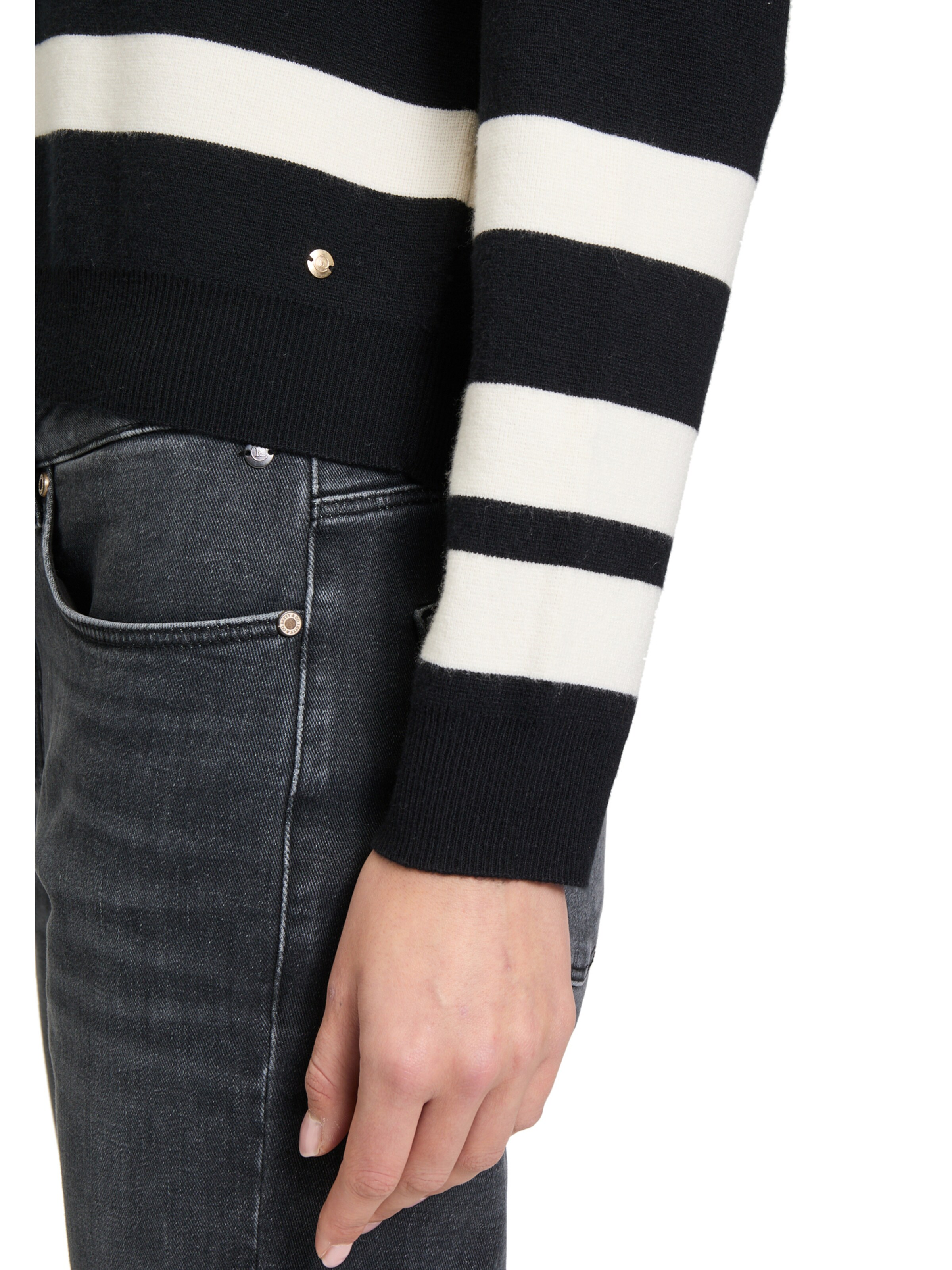 Betty & Co Strickpullover mit Streifen in Schwarz