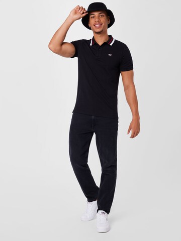 Tommy Jeans Regular Fit T-Shirt in Schwarz